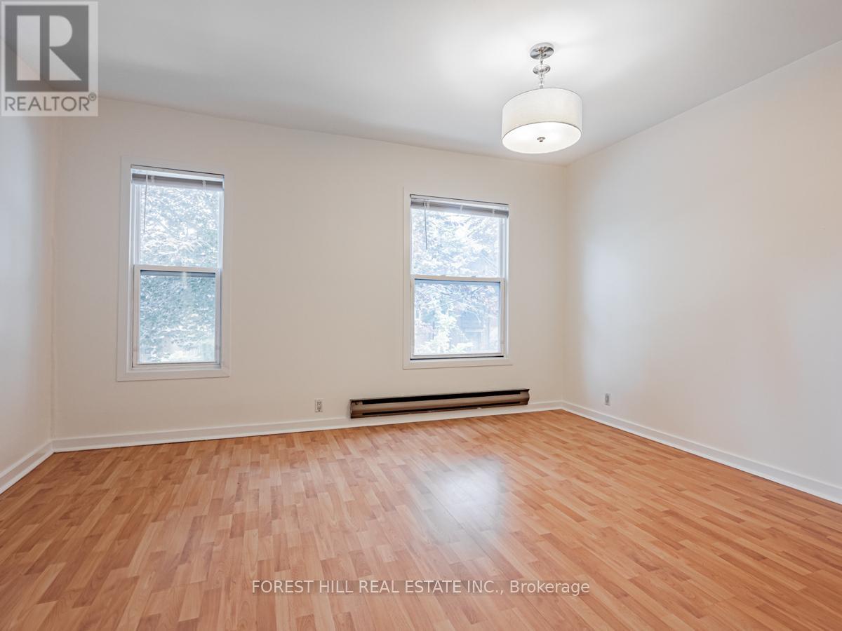 Upper - 70 Macpherson Avenue, Toronto, Ontario  M5R 1W8 - Photo 9 - C13657448