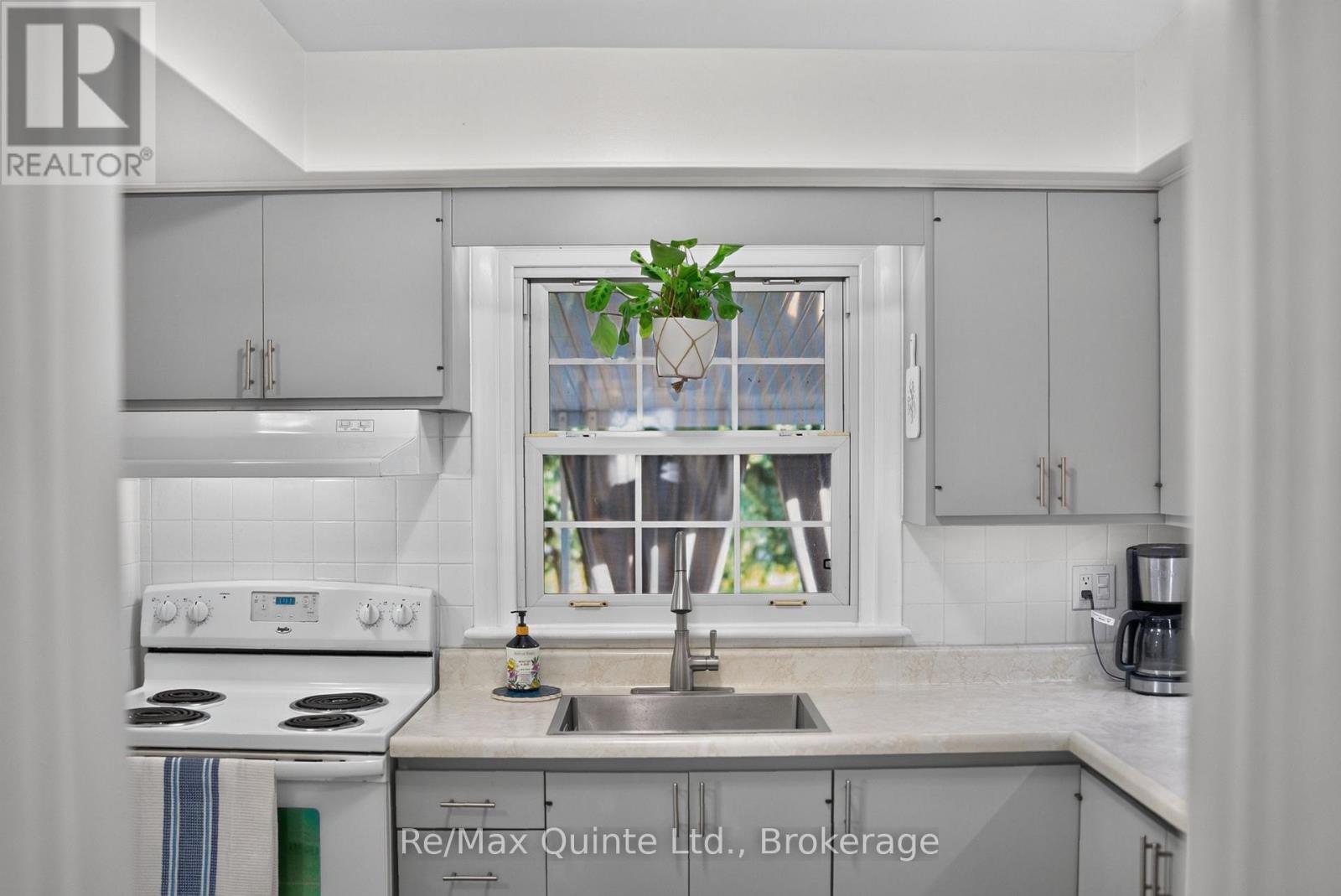 5 Wilkins Street, Belleville, Ontario  K8P 1P2 - Photo 11 - X13657472