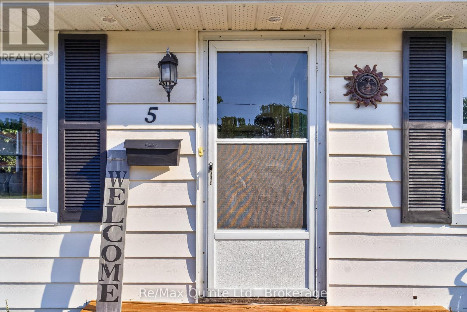 5 Wilkins Street, Belleville, Ontario  K8P 1P2 - Photo 4 - X13657472