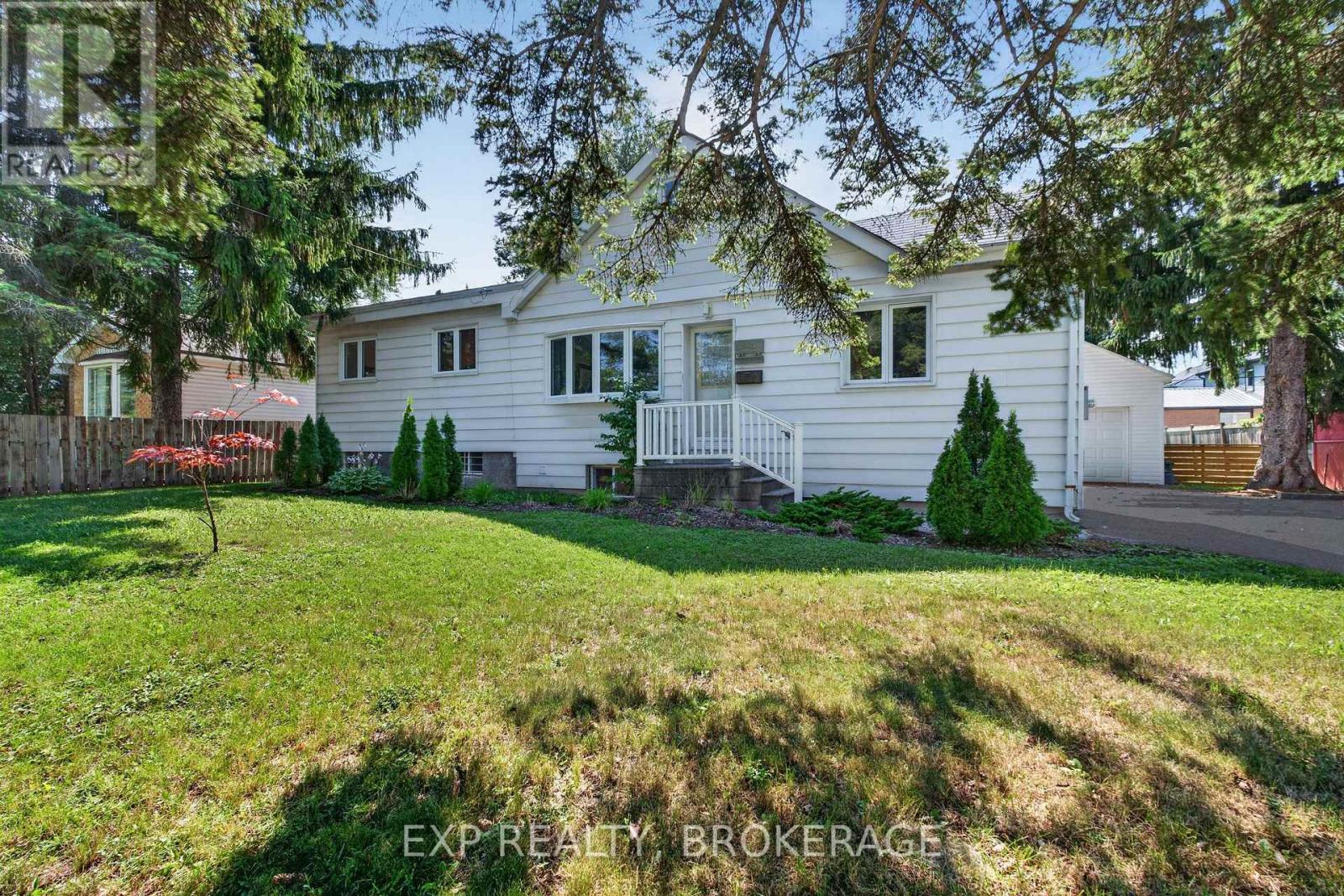 646 Portsmouth Avenue, Kingston, Ontario  K7M 1W3 - Photo 1 - X13657470