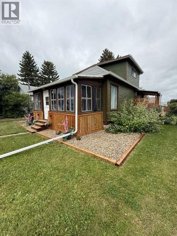4722 54 Avenue, Vermilion, Alberta  T9X 1S2 - Photo 2 - A2334553