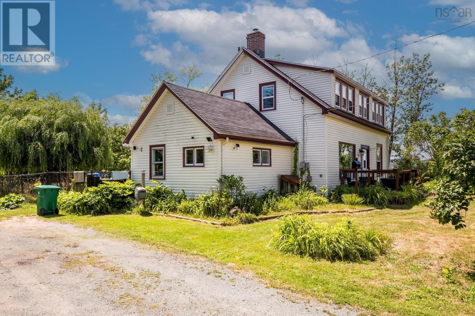 301 Town Road, Falmouth, Nova Scotia  B0P 1L0 - Photo 1 - 202619258