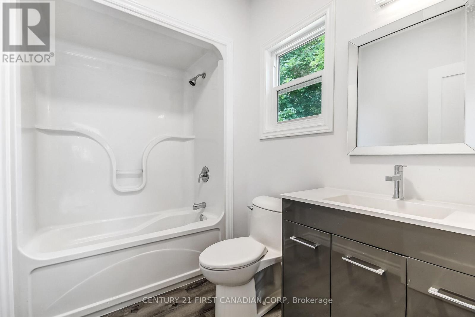 76 Chestnut Street, St. Thomas, Ontario  N5R 2A9 - Photo 10 - X13657464