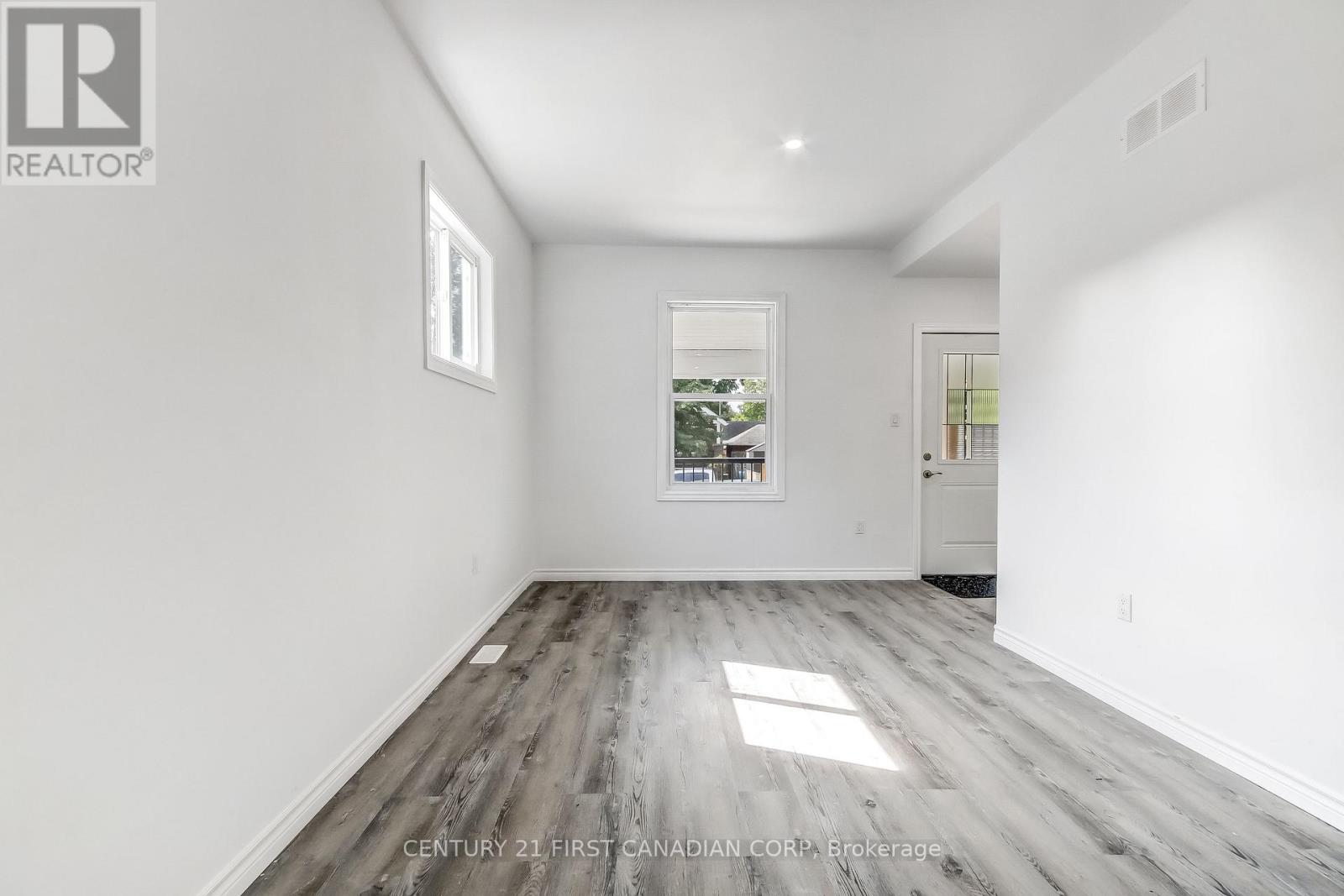 76 Chestnut Street, St. Thomas, Ontario  N5R 2A9 - Photo 6 - X13657464