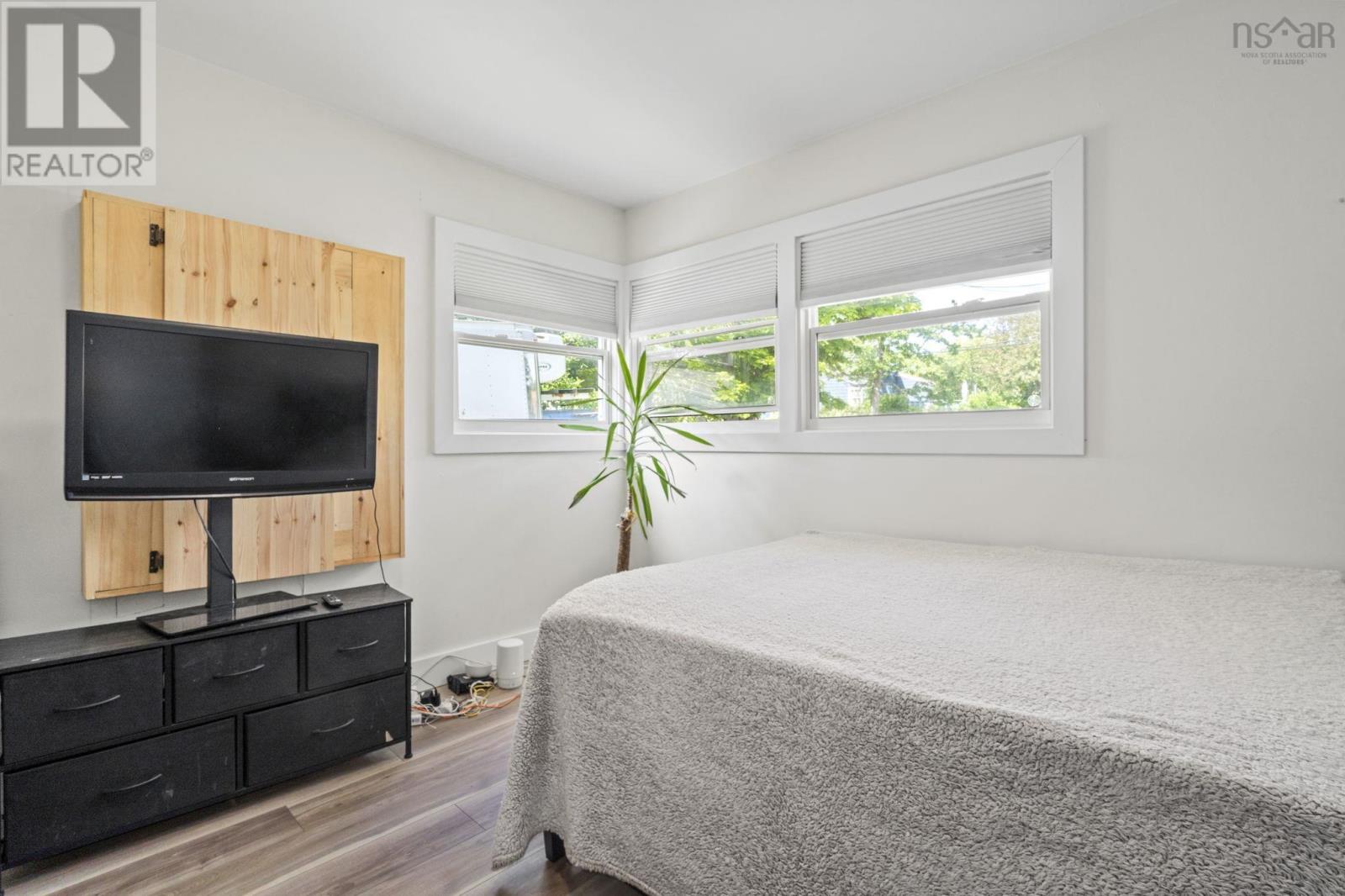 2 Hilltop Drive, Dartmouth, Nova Scotia  B2Y 3T1 - Photo 12 - 202620146