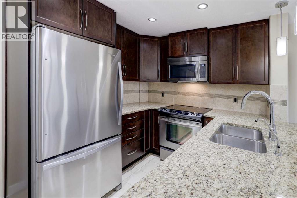 206, 16 Varsity Estates Circle NW, Calgary, Alberta  T3A 2C5 - Photo 3 - A2322268