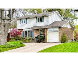 19 CHATEAU Court, Hamilton, Ontario