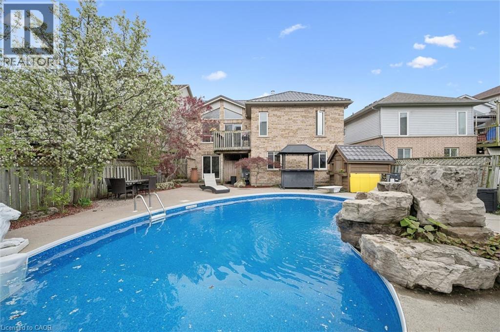 44 Mcnichol Drive, Cambridge, Ontario N1P 1C9 - Photo 3 - 40836638