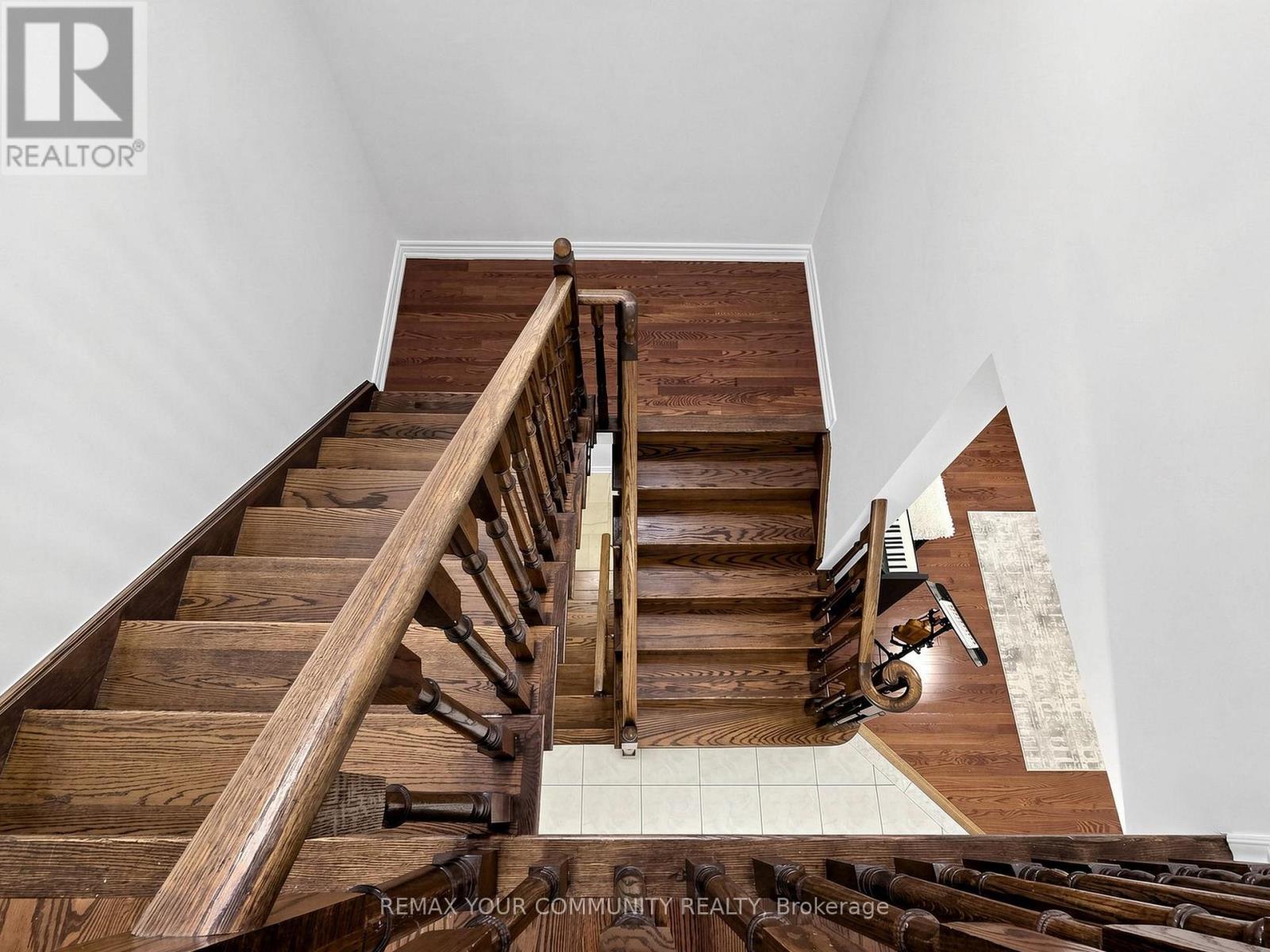 267 Bilbrough Street, Aurora, Ontario  L4G 7X6 - Photo 21 - N13657368