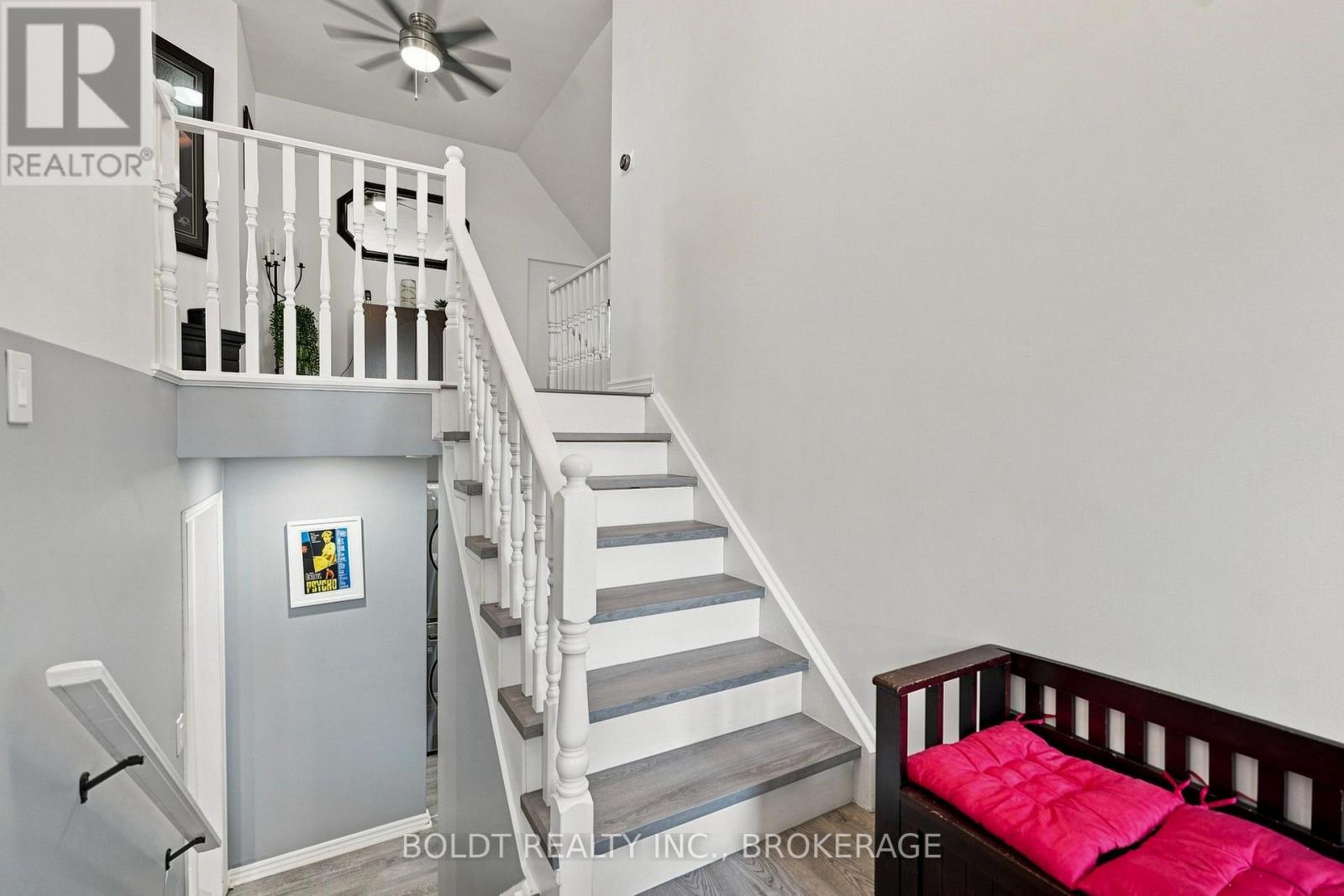 16 Longfellow Avenue, St. Catharines, Ontario L2R 6N5 - Photo 23 - X13657400