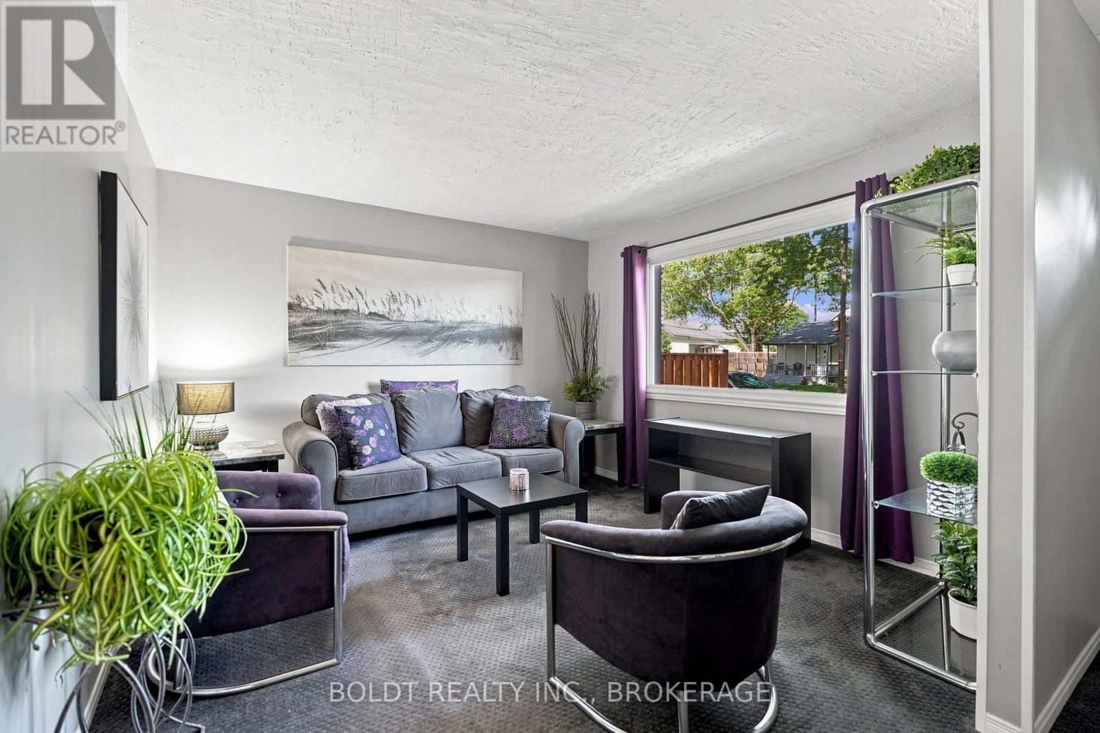 16 Longfellow Avenue, St. Catharines, Ontario L2R 6N5 - Photo 4 - X13657400