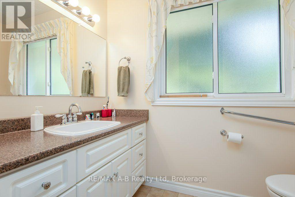 174 Neal Avenue, Stratford, Ontario N5A 5A8 - Photo 30 - X13643774