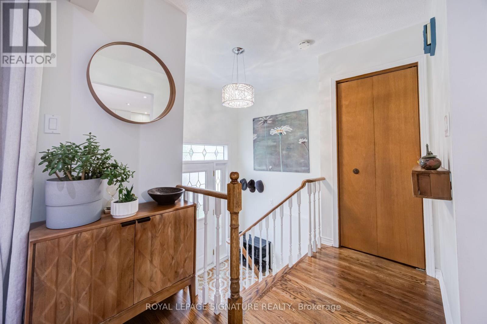 199 Chalfield Lane, Mississauga, Ontario  L4Z 1K9 - Photo 3 - W13573400