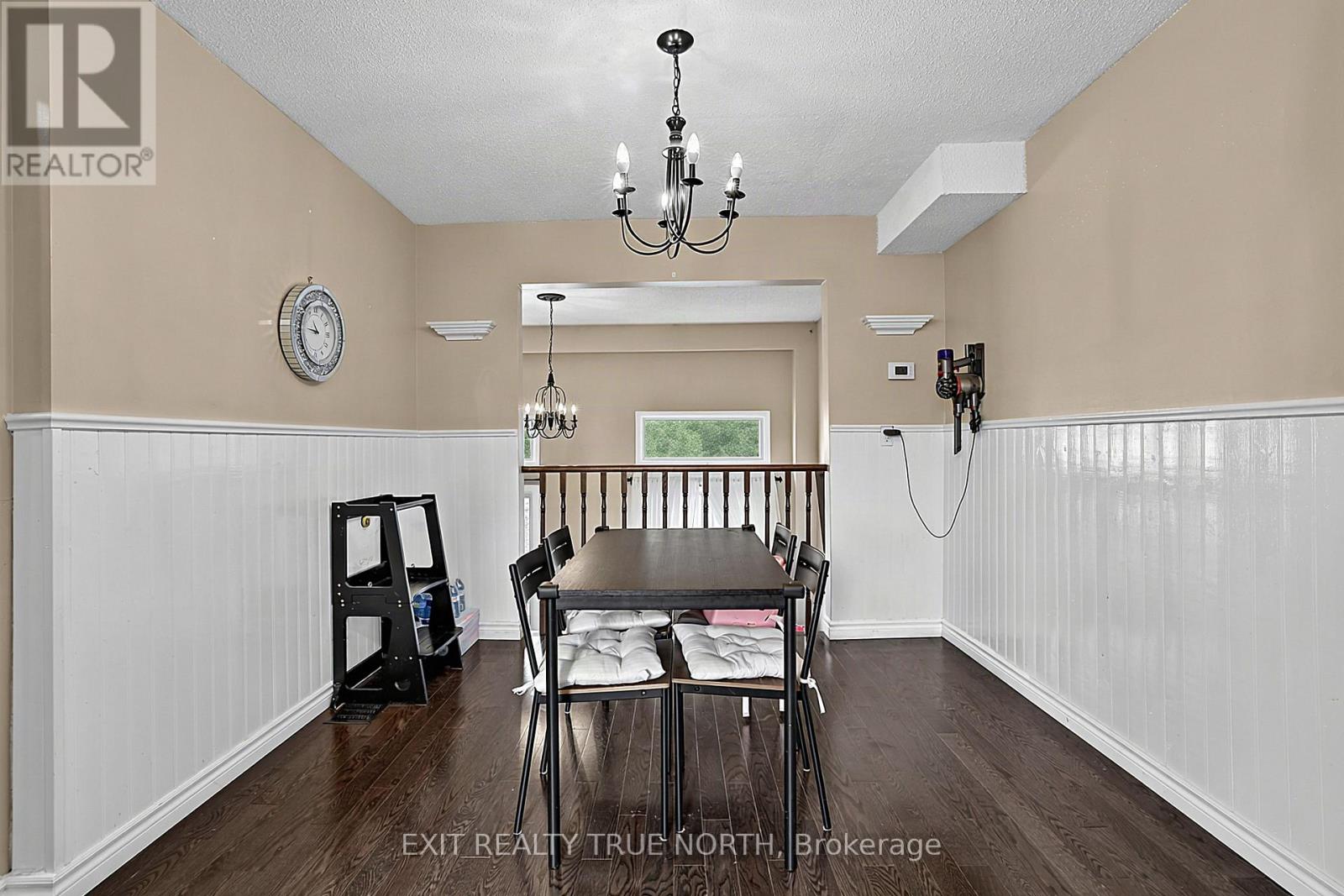 73 Collins Crescent, Brampton, Ontario  L6V 3N1 - Photo 11 - W13657344