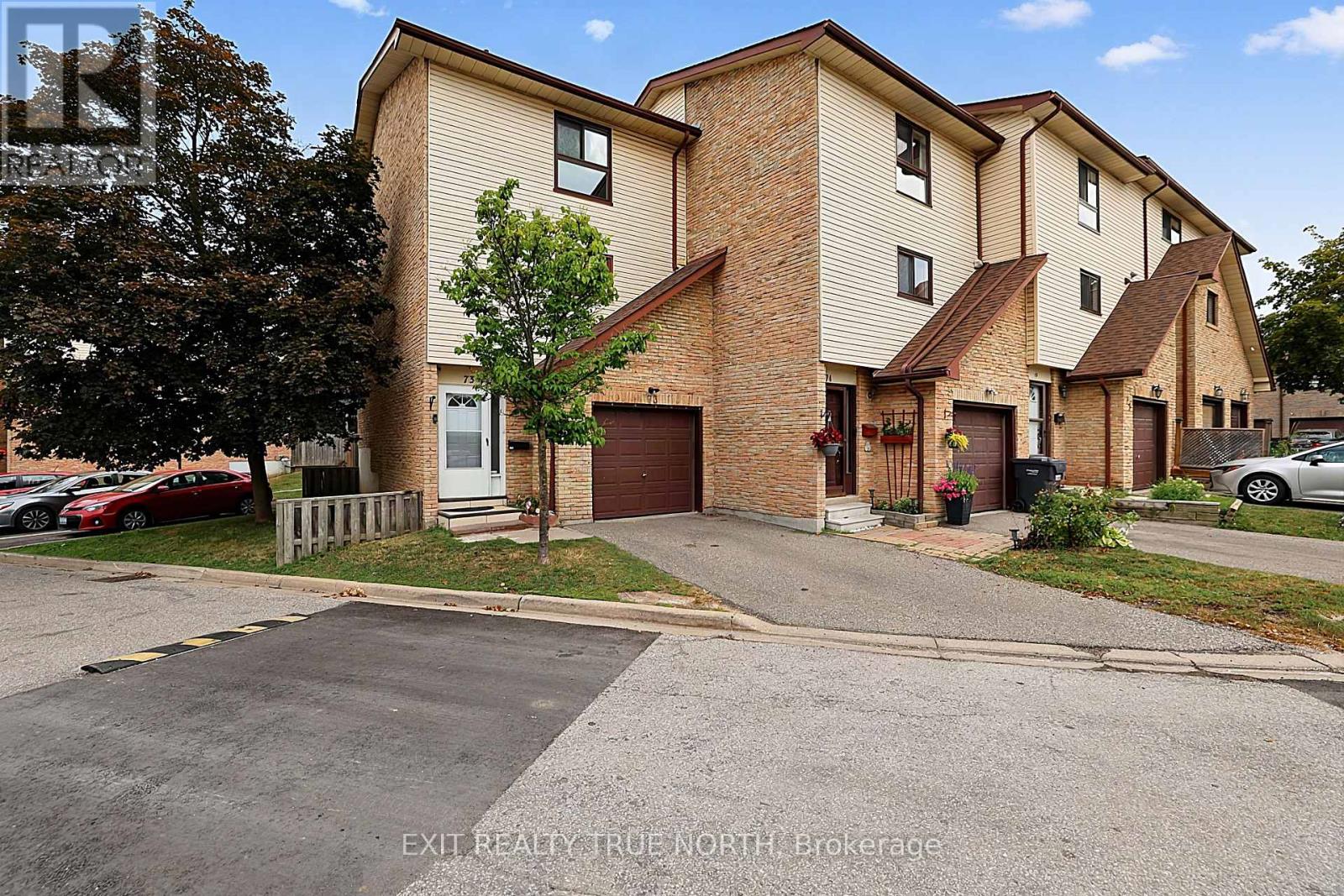 73 Collins Crescent, Brampton, Ontario  L6V 3N1 - Photo 2 - W13657344