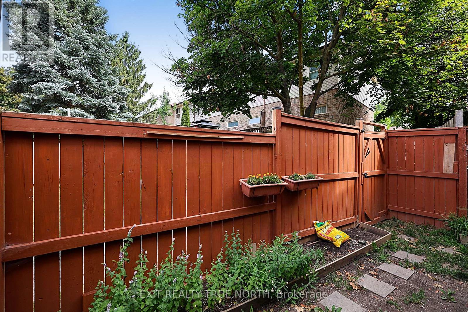 73 Collins Crescent, Brampton, Ontario  L6V 3N1 - Photo 39 - W13657344