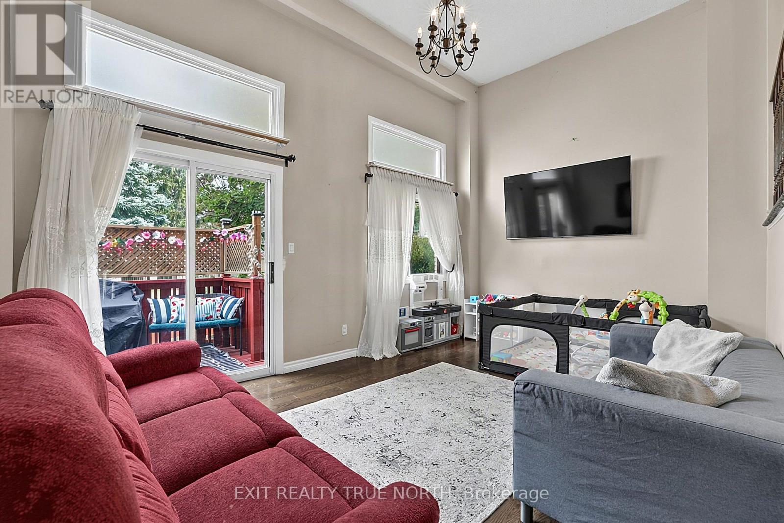 73 Collins Crescent, Brampton, Ontario  L6V 3N1 - Photo 6 - W13657344
