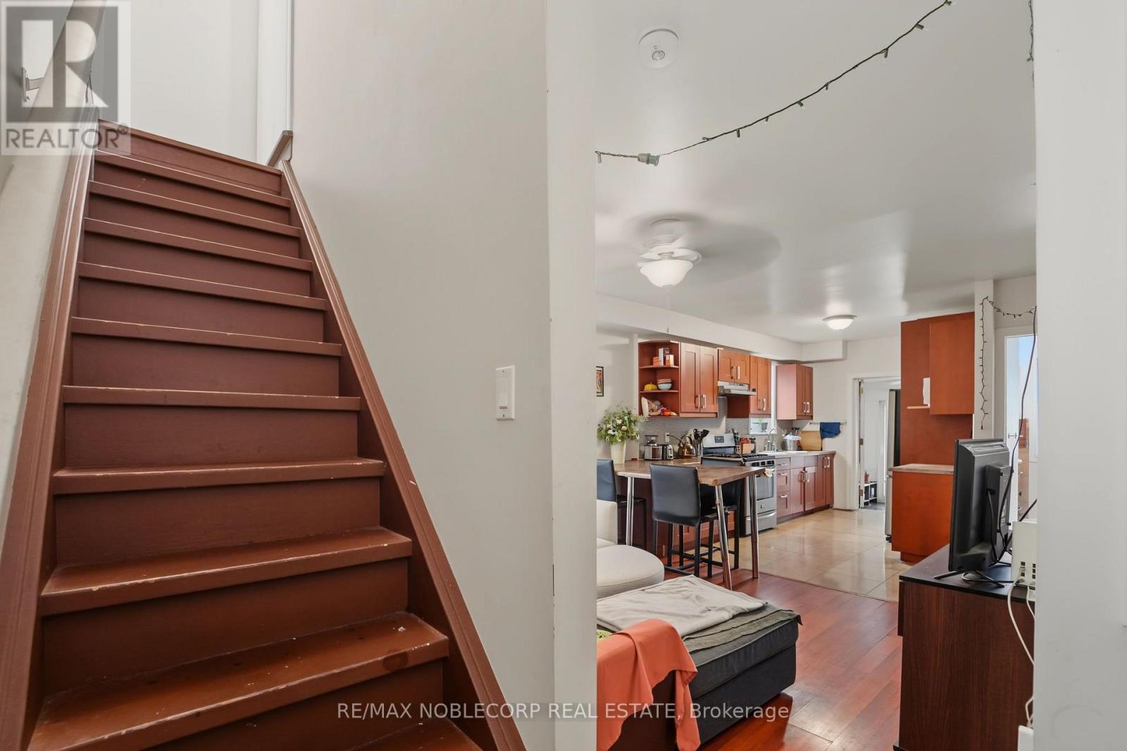 1035 Dovercourt Road, Toronto, Ontario  M6H 2X7 - Photo 16 - W13657350