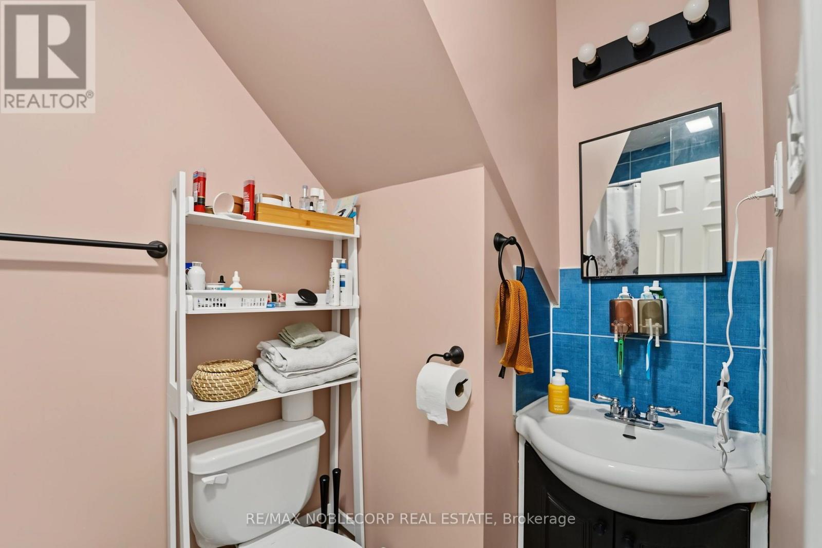 1035 Dovercourt Road, Toronto, Ontario  M6H 2X7 - Photo 32 - W13657350