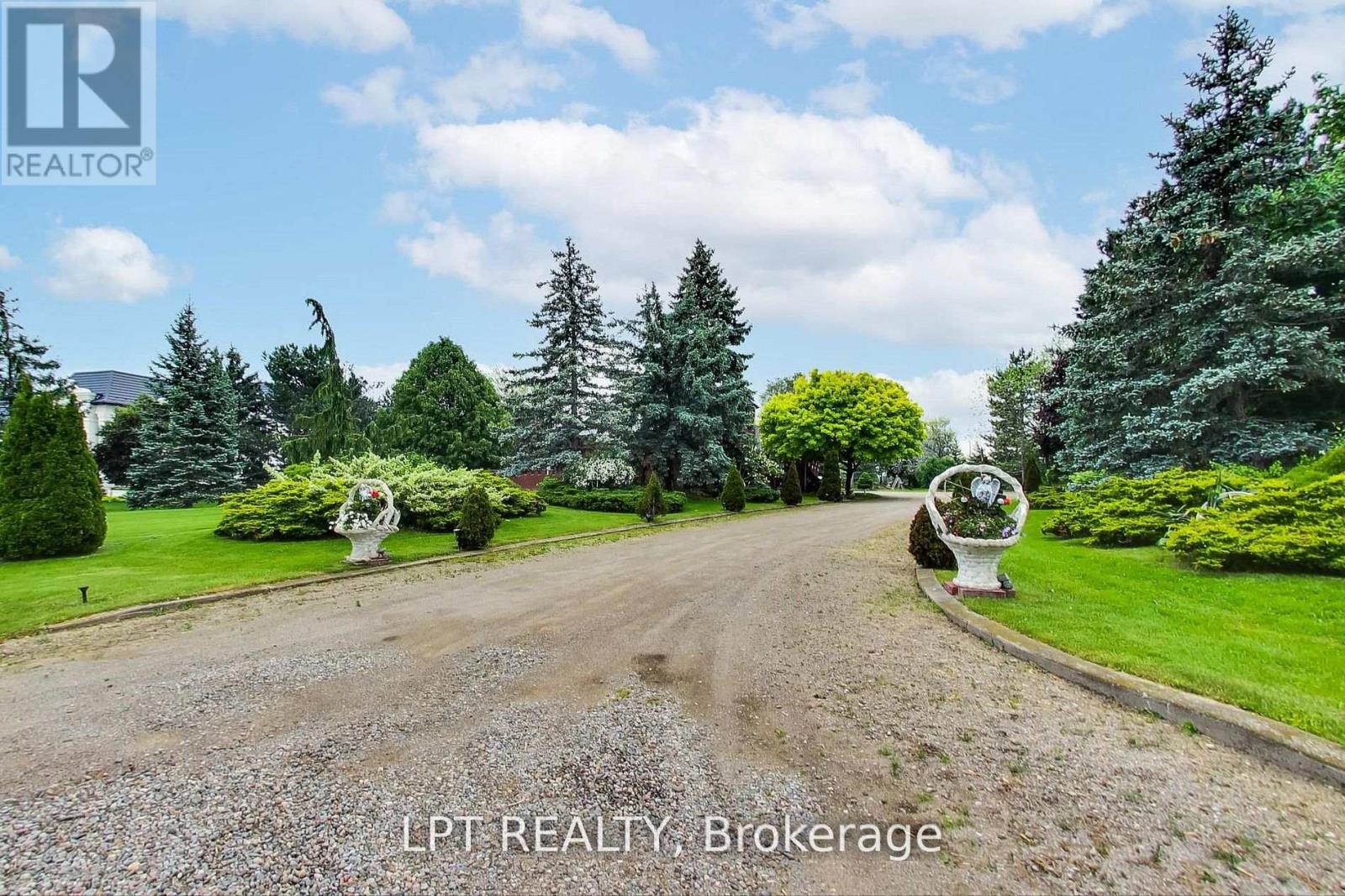 6 Fenton Way, Brampton, Ontario  L6P 0P5 - Photo 6 - W13657402