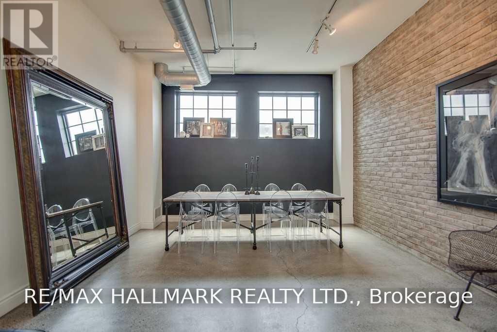 7 - 6 Bartlett Avenue, Toronto, Ontario  M6H 3E8 - Photo 8 - W13657430