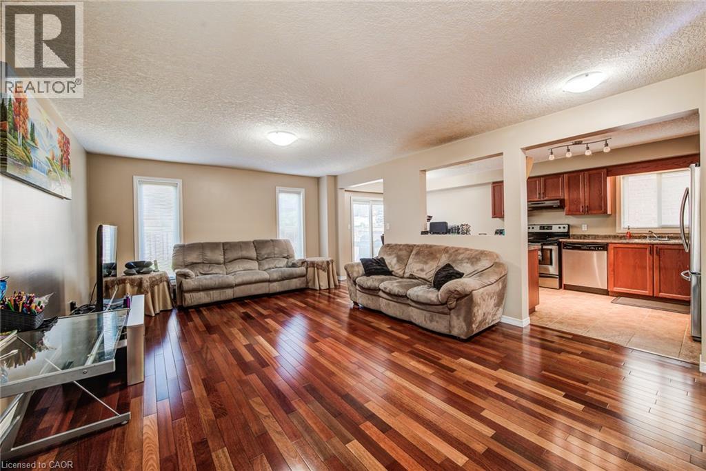 124 Udvari Crescent, Kitchener, Ontario  N2N 3P6 - Photo 7 - 40854558