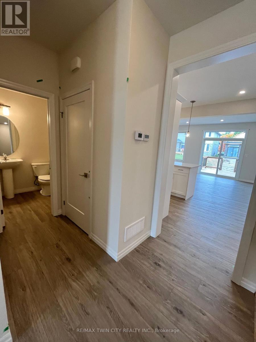 224 Renaissance Drive, St. Thomas, Ontario  N5R 0C1 - Photo 4 - X13657466