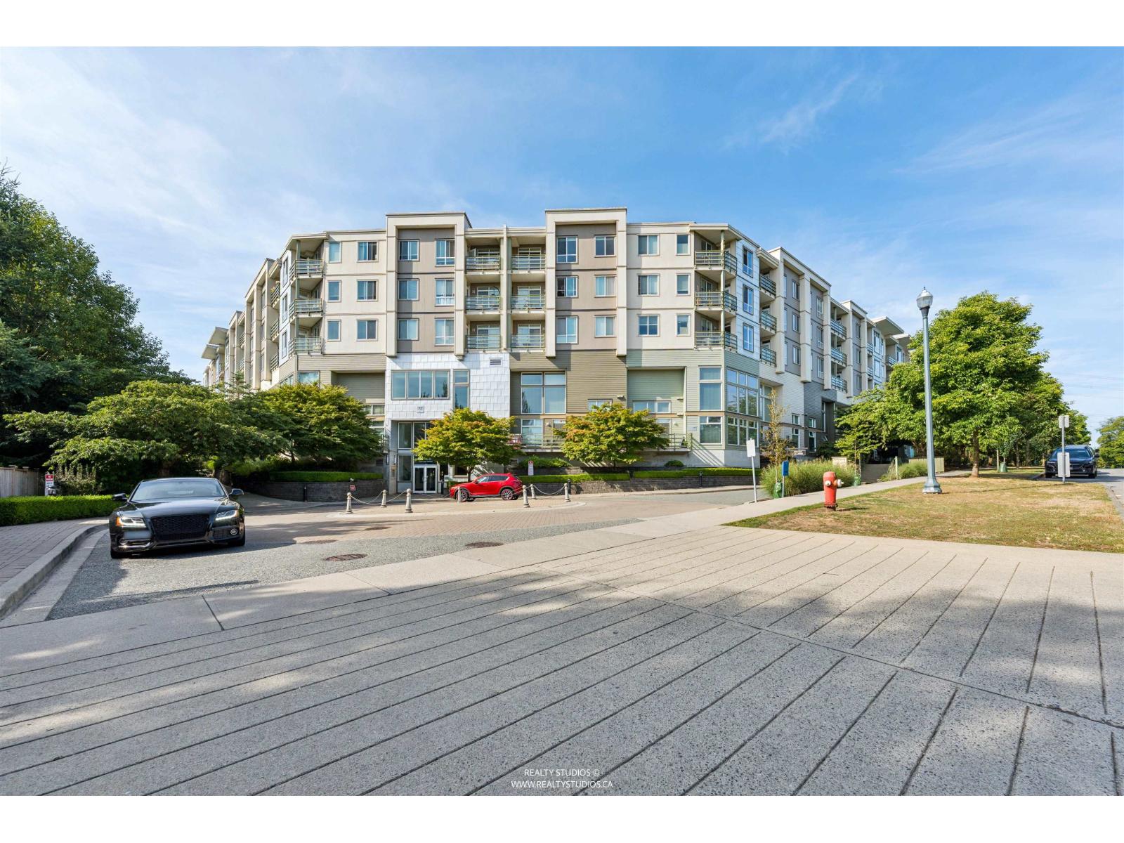 415 15850 26 Avenue, Surrey, British Columbia  V3Z 2N6 - Photo 2 - R3153767