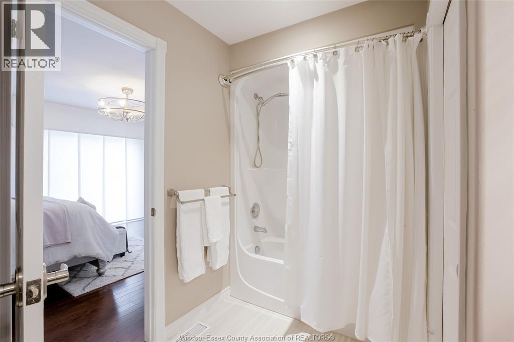 395 Tuscany, Tecumseh, Ontario  N8N 4W6 - Photo 25 - 26019306