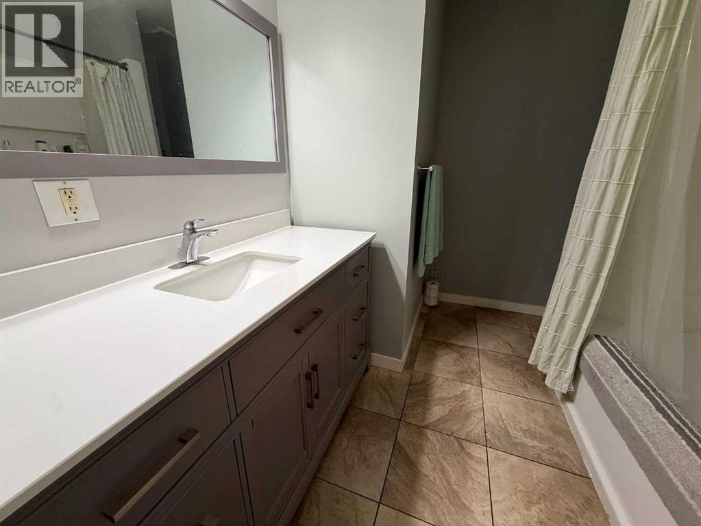 129 Tamarack Avenue, Hinton, Alberta  T7V 1C8 - Photo 13 - A2335309