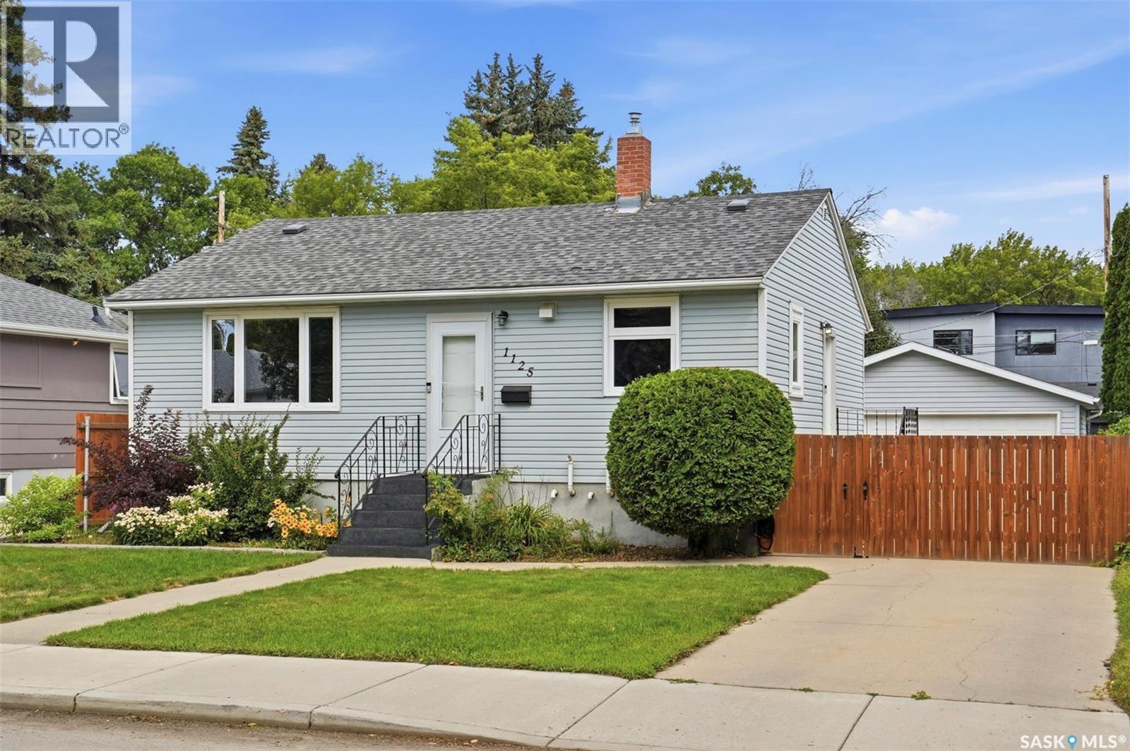 1125 2nd Street E, Saskatoon, Saskatchewan  S7H 1R4 - Photo 1 - SK045067