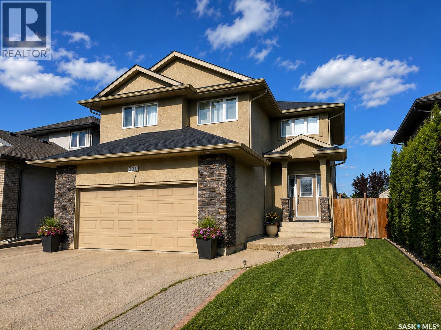 330 Blackstock Cove, Saskatoon, Saskatchewan  S7T 0H3 - Photo 2 - SK045031