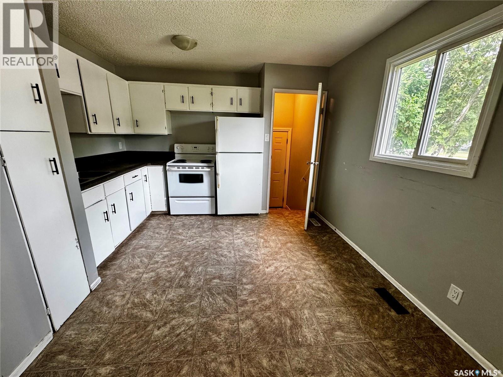 3355 33rd Street W, Saskatoon, Saskatchewan  S7L 4P5 - Photo 4 - SK044951