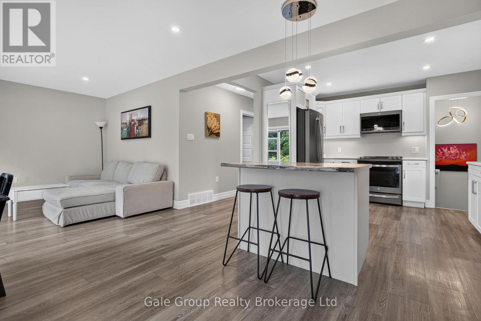 312 LEINSTER STREET, Woodstock, Ontario