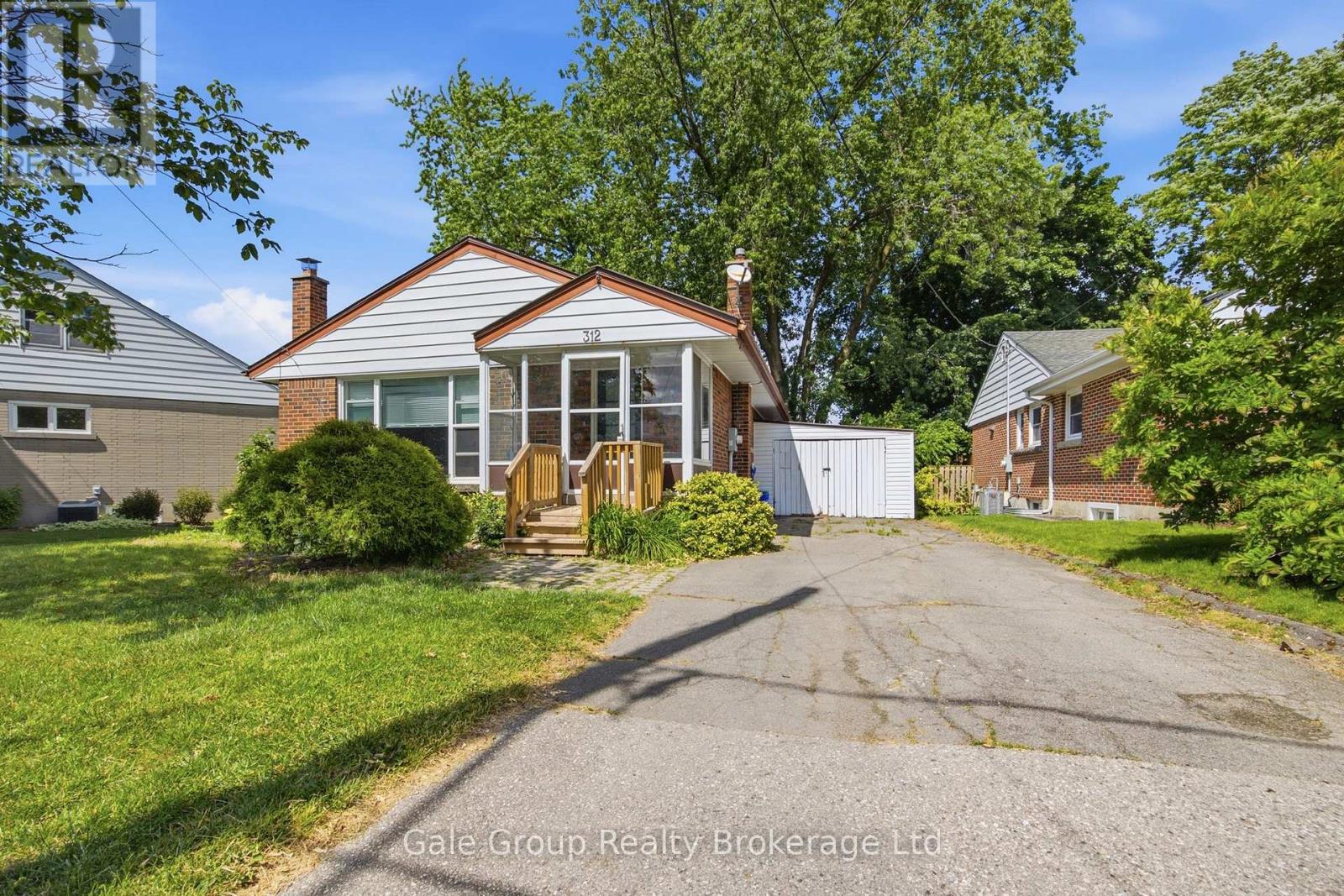 312 Leinster Street, Woodstock, Ontario  N4S 7E7 - Photo 3 - X13592012
