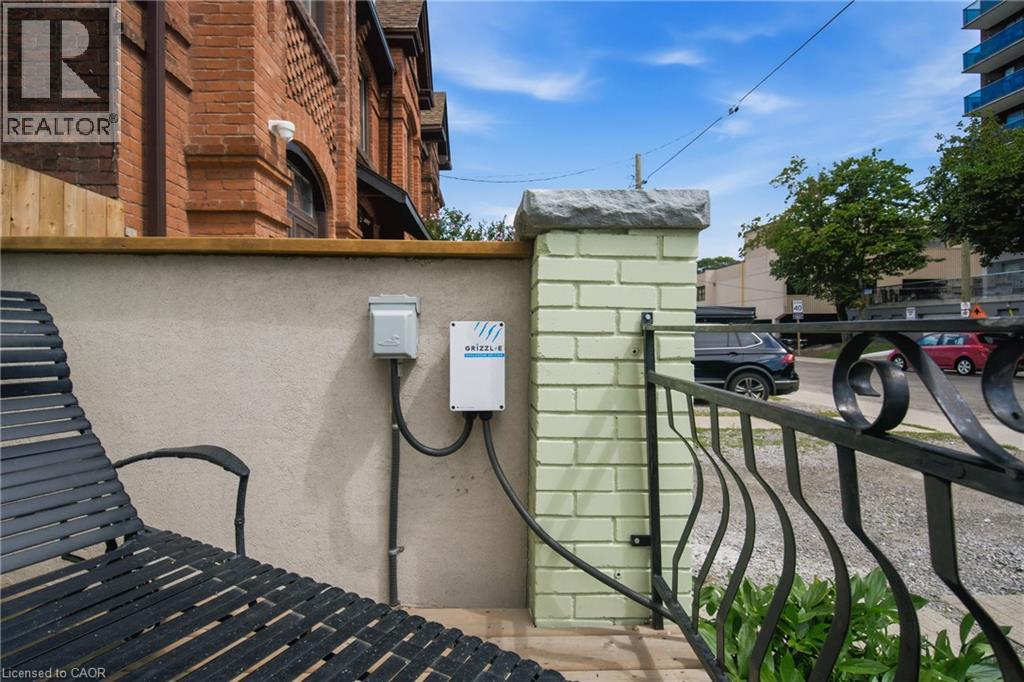 22 Spring Street, Hamilton, Ontario  L8N 2N9 - Photo 5 - 40839910