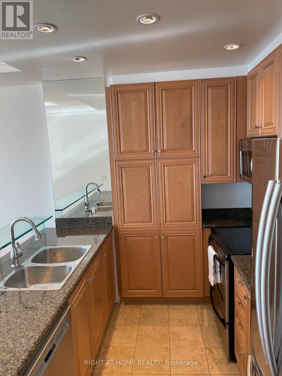 3511 - 208 Queens Quay W, Toronto, Ontario  M5J 2Y5 - Photo 12 - C13642342