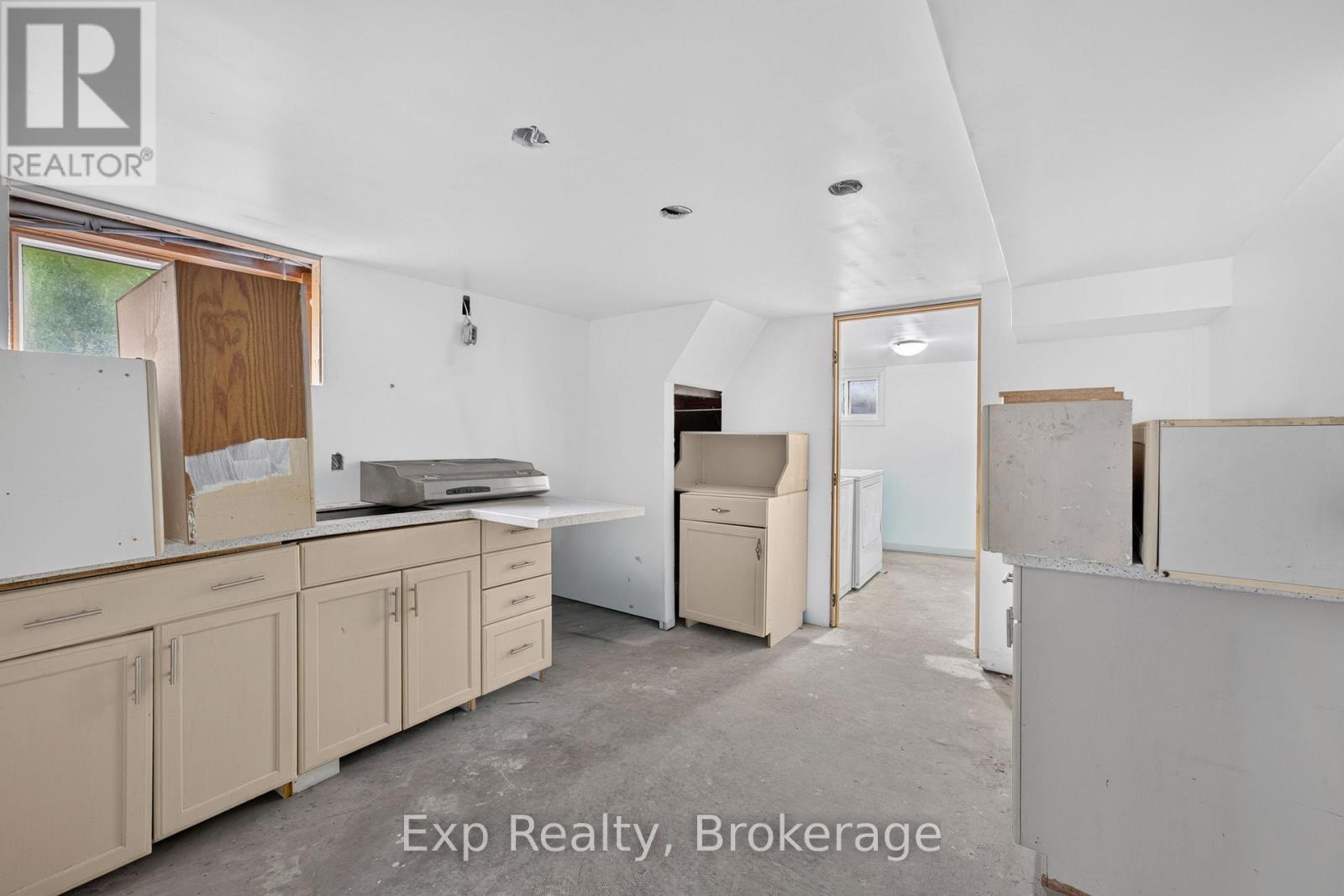 15 Redden Street, Kingston, Ontario  K7M 4K9 - Photo 18 - X13493440