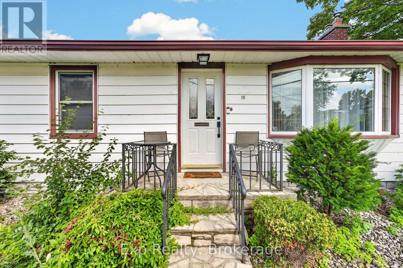 15 Redden Street, Kingston, Ontario  K7M 4K9 - Photo 3 - X13493440