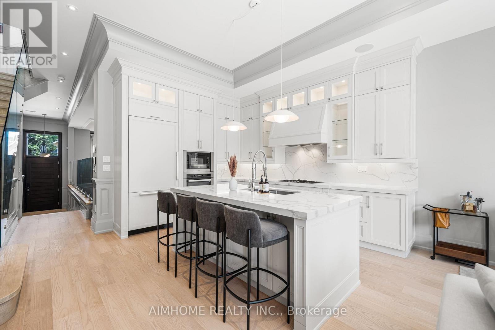 191 Glengarry Avenue, Toronto, Ontario  M5M 1E1 - Photo 10 - C13657384