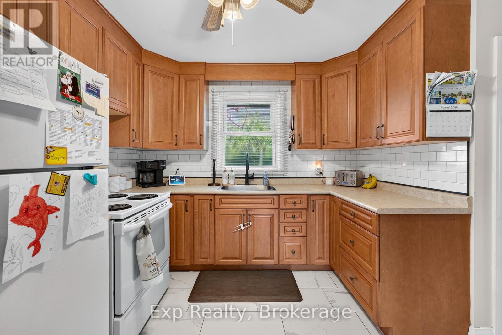 15 Redden Street, Kingston, Ontario  K7M 4K9 - Photo 9 - X13493440