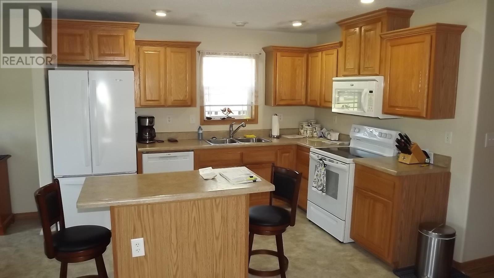 19 Pinewood St, Massey, Ontario  P0P 1P0 - Photo 17 - SM262119