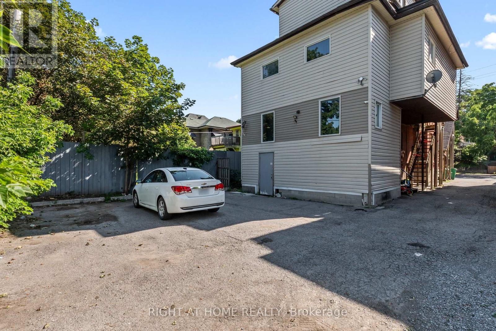 541 Aylmer Street N, Peterborough, Ontario K9H 3W6 - Photo 6 - X13579728