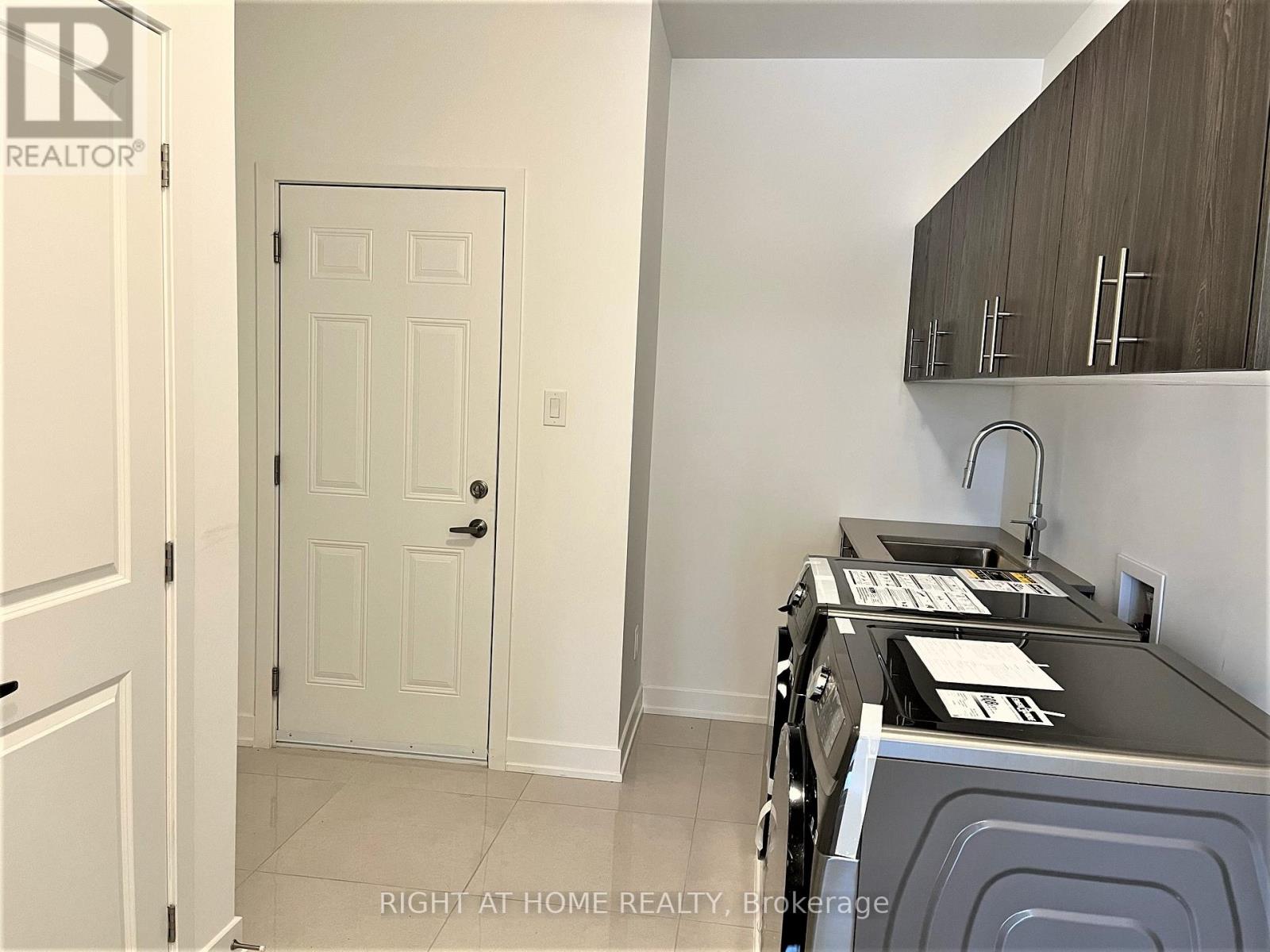 902 Duxbury Lane, Ottawa, Ontario  K4M 0M3 - Photo 17 - X13535776