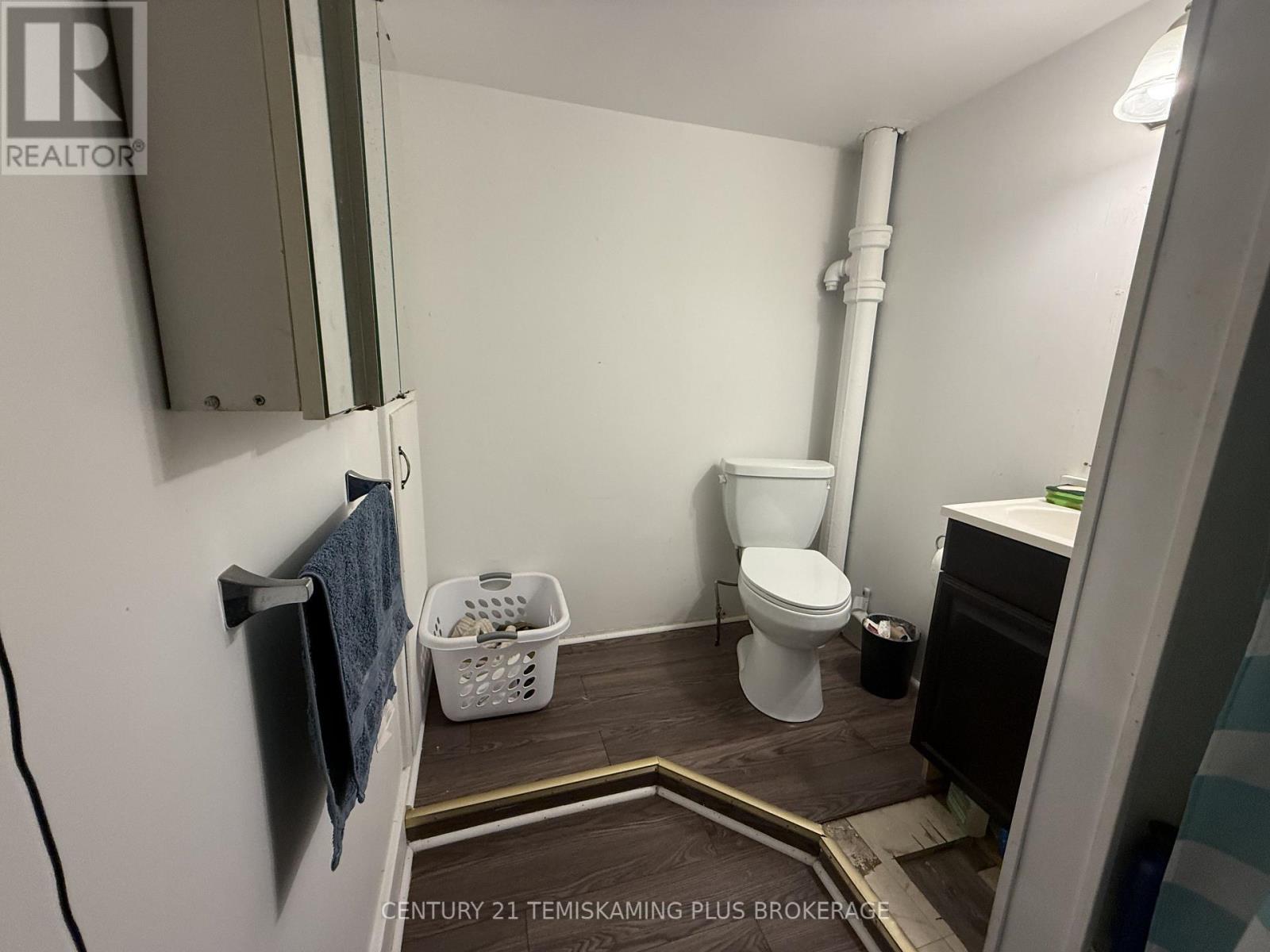 8 Swastika Avenue, Kirkland Lake, Ontario  P0K 1T0 - Photo 15 - T13657704