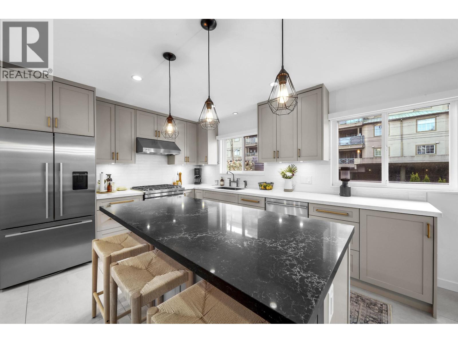 4921 Chester Street, Vancouver, British Columbia  V5W 3A7 - Photo 9 - R3130221