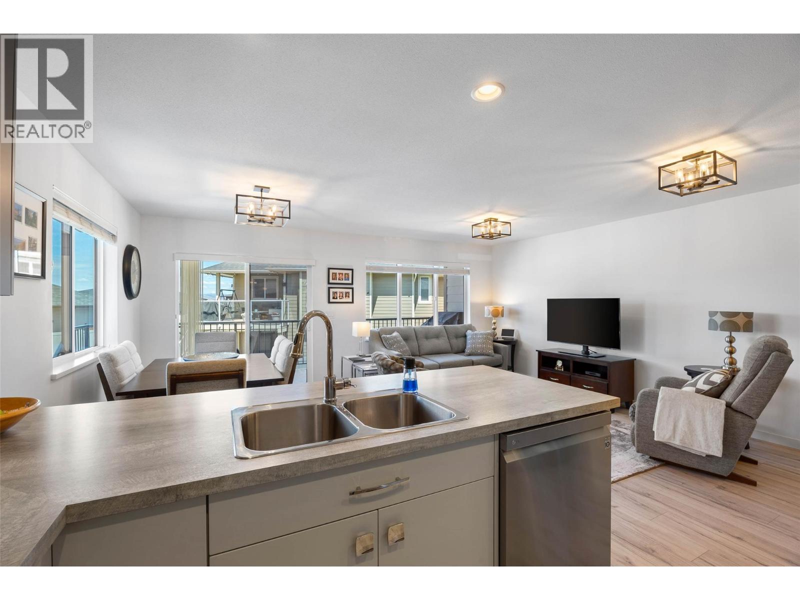 1323 Kinross Place Unit# 107, Kamloops, British Columbia  V1S 0E4 - Photo 6 - 10393454