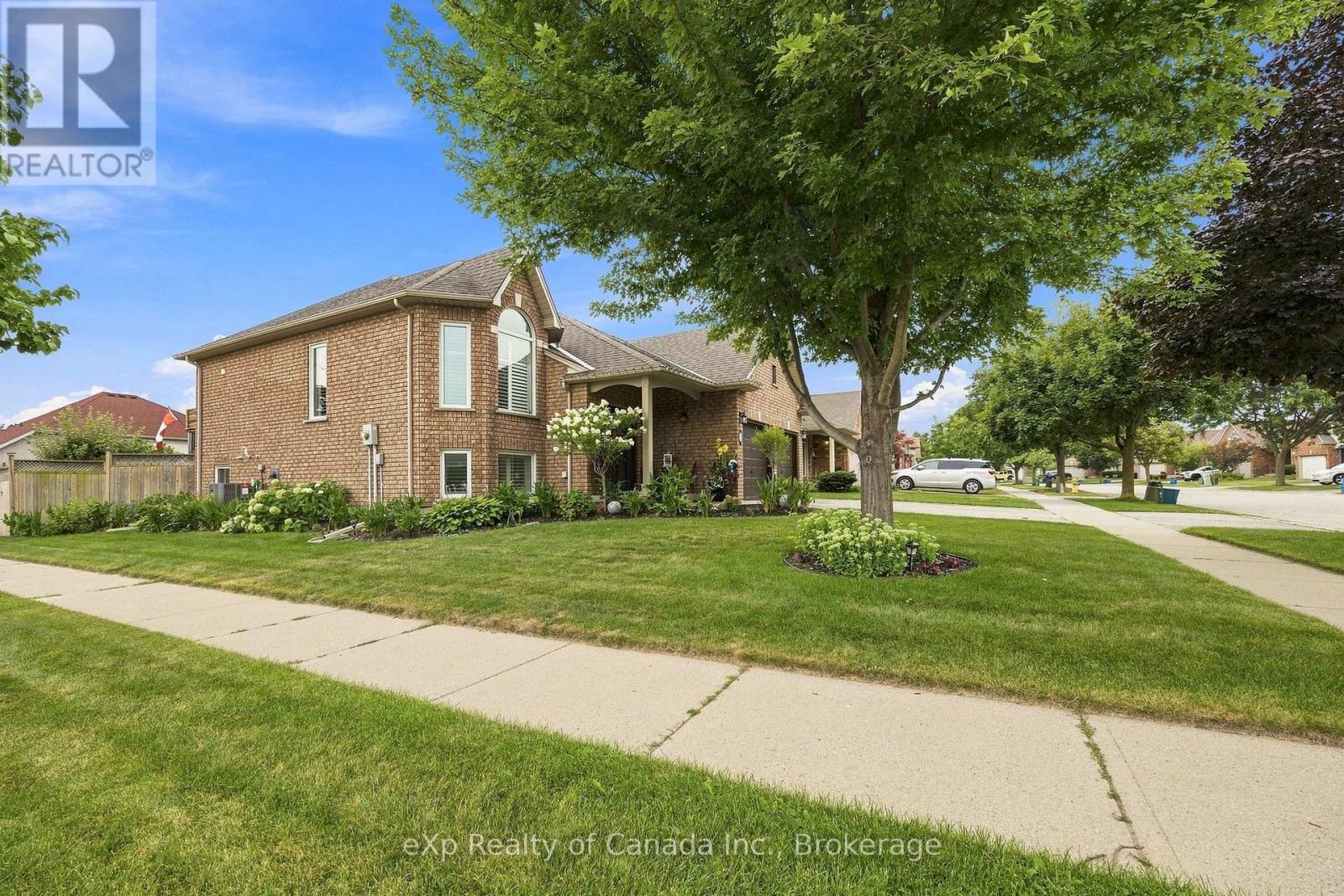 17 Varley Crescent, Brantford, Ontario  N3R 7Z3 - Photo 4 - X13657630