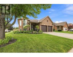 17 VARLEY CRESCENT, Brantford, Ontario