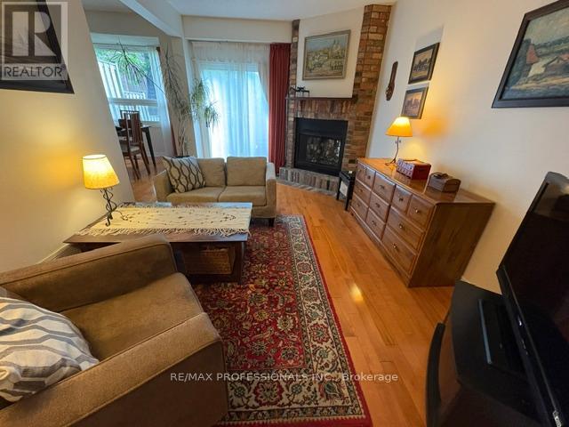 #2 - 3345 Silverado Drive, Mississauga, Ontario  L5A 2V1 - Photo 7 - W13511574